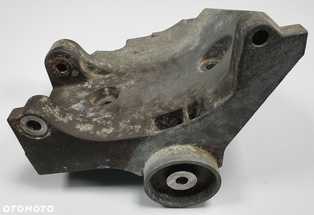 ŁAPA PODSTAWA ALTERNATORA JAGUAR S-TYPE 4.0 V8 XR83-10039-AA - 2