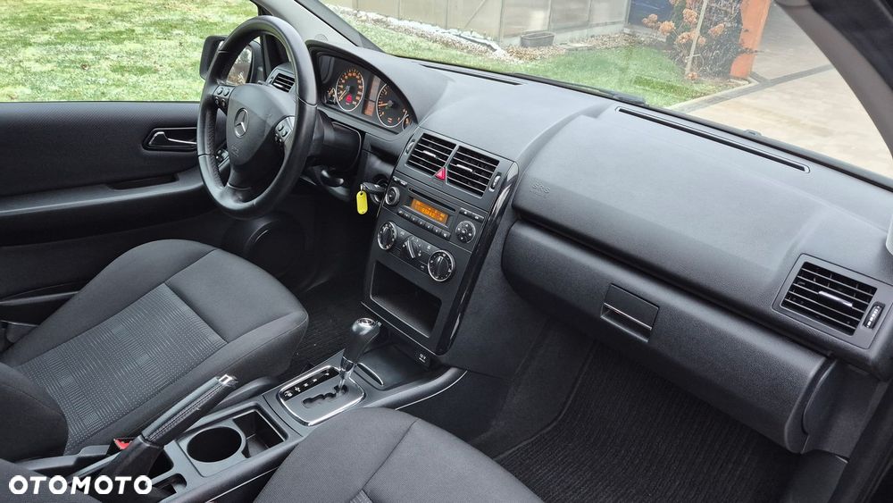 Mercedes-Benz Klasa A 160 Autotronic - 8