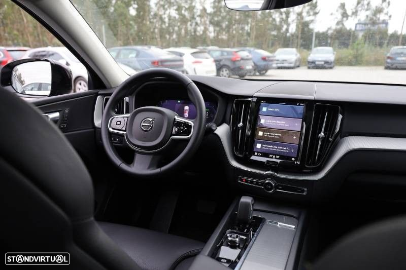 Volvo XC 60 2.0 T6 PHEV Plus Dark AWD - 13