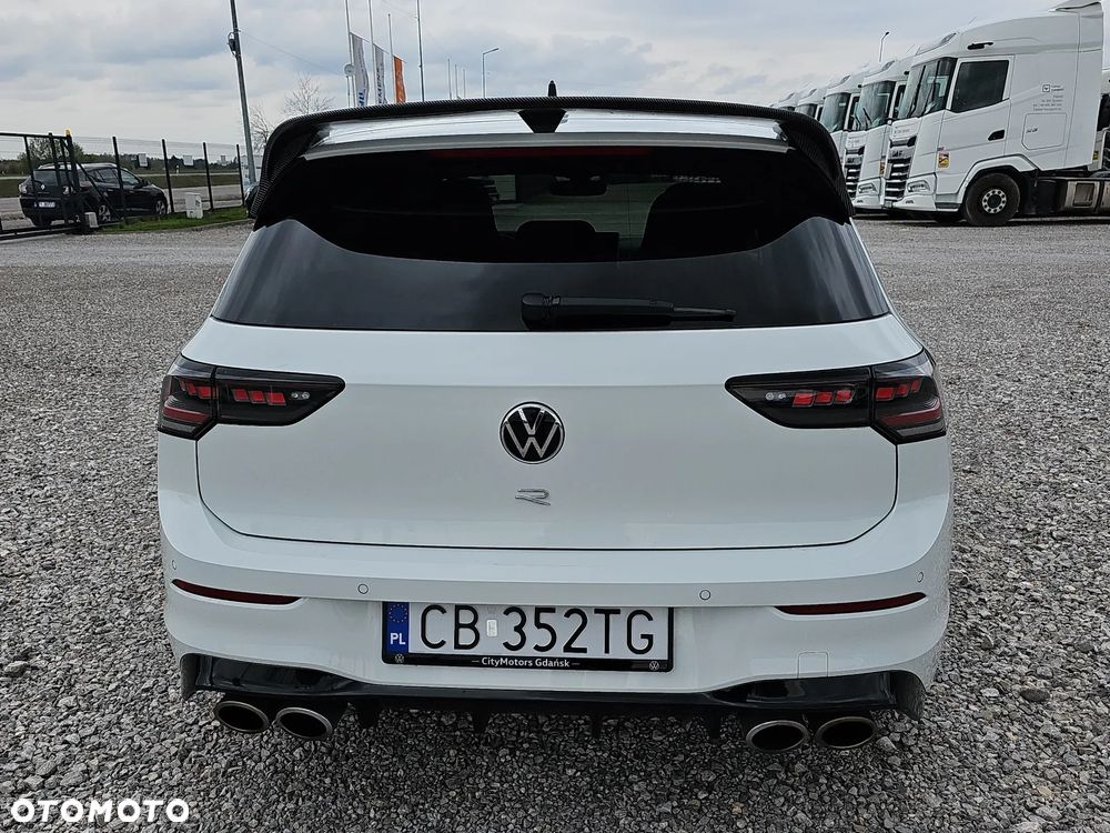 Volkswagen Golf 2.0 TSI 4Motion R DSG - 6