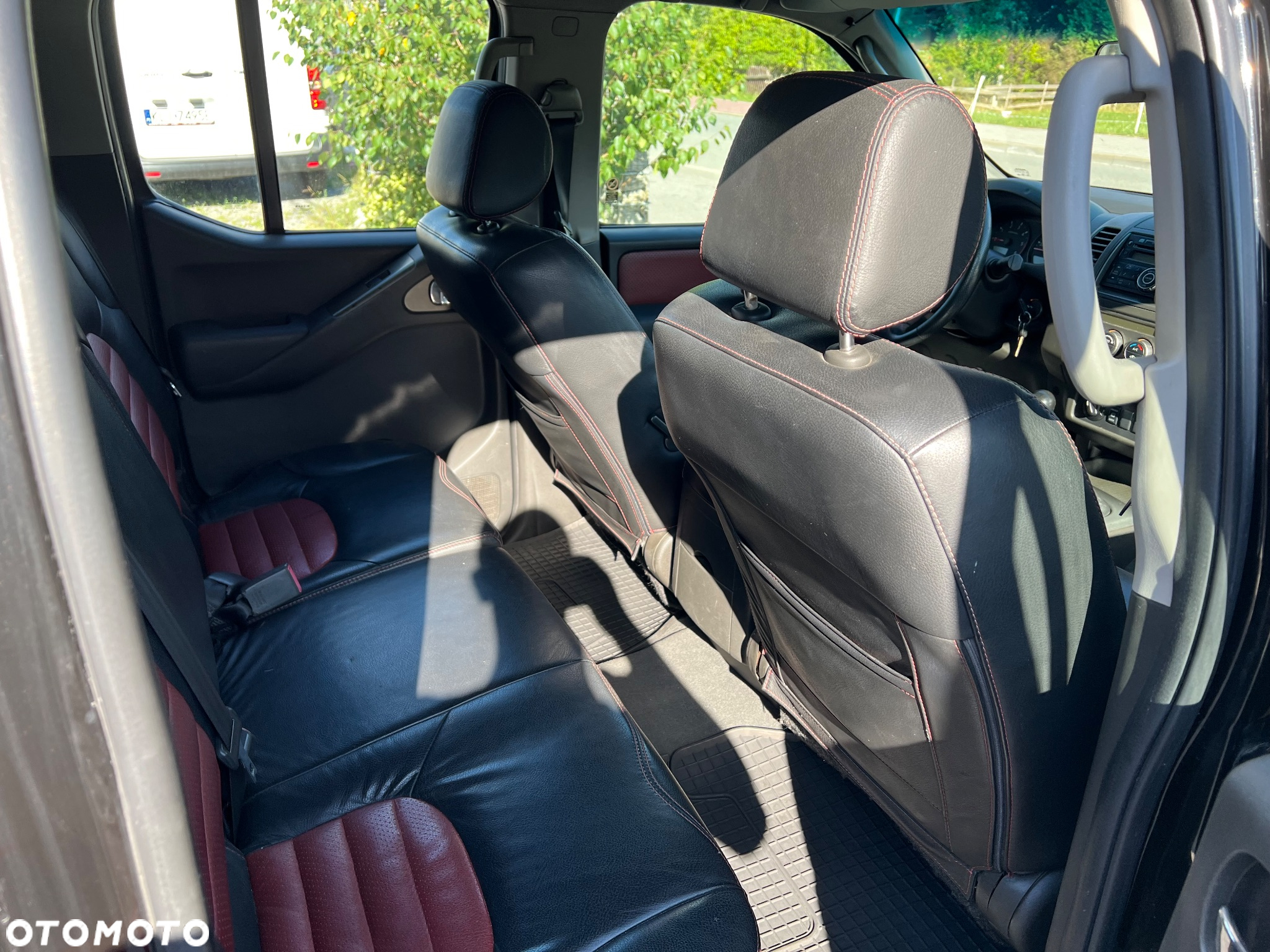 Nissan Navara 2.5 D R-Black - 21
