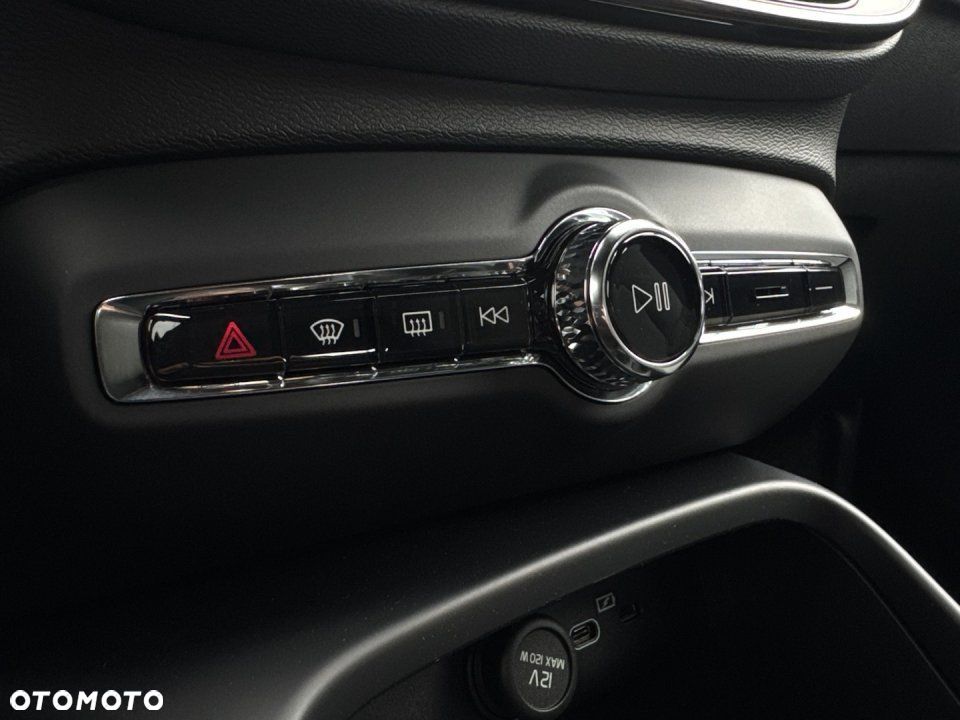 Volvo XC 40 - 23