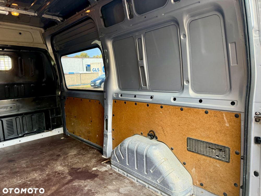Ford Transit - 25