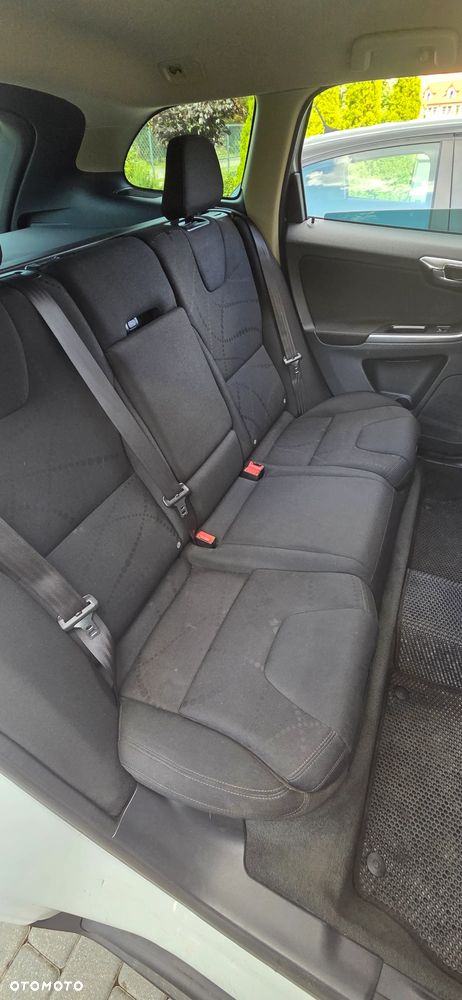 Volvo XC 60 D3 Momentum - 16