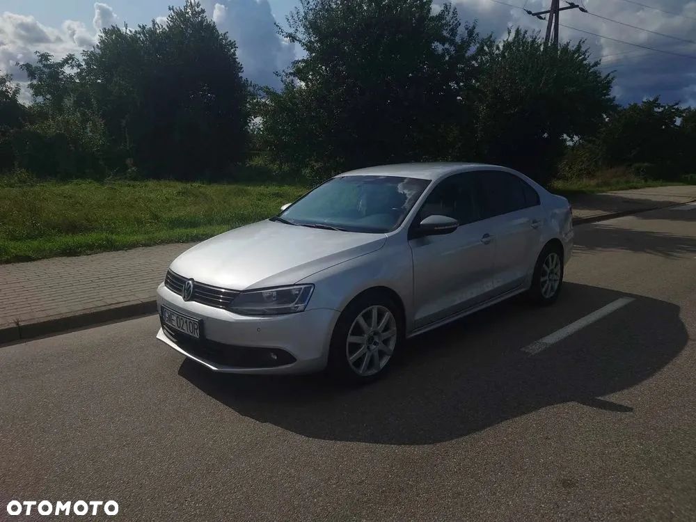 Volkswagen Jetta 1.6 TDI Comfortline - 1