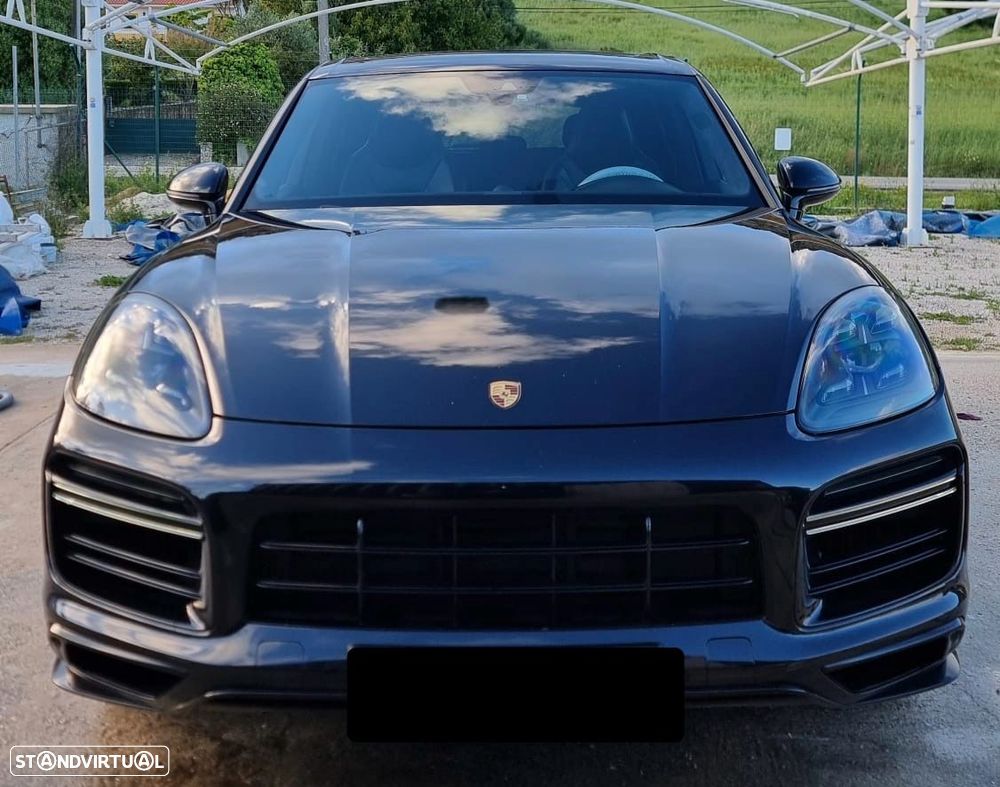 Porsche Cayenne Turbo S E-Hybrid - 3