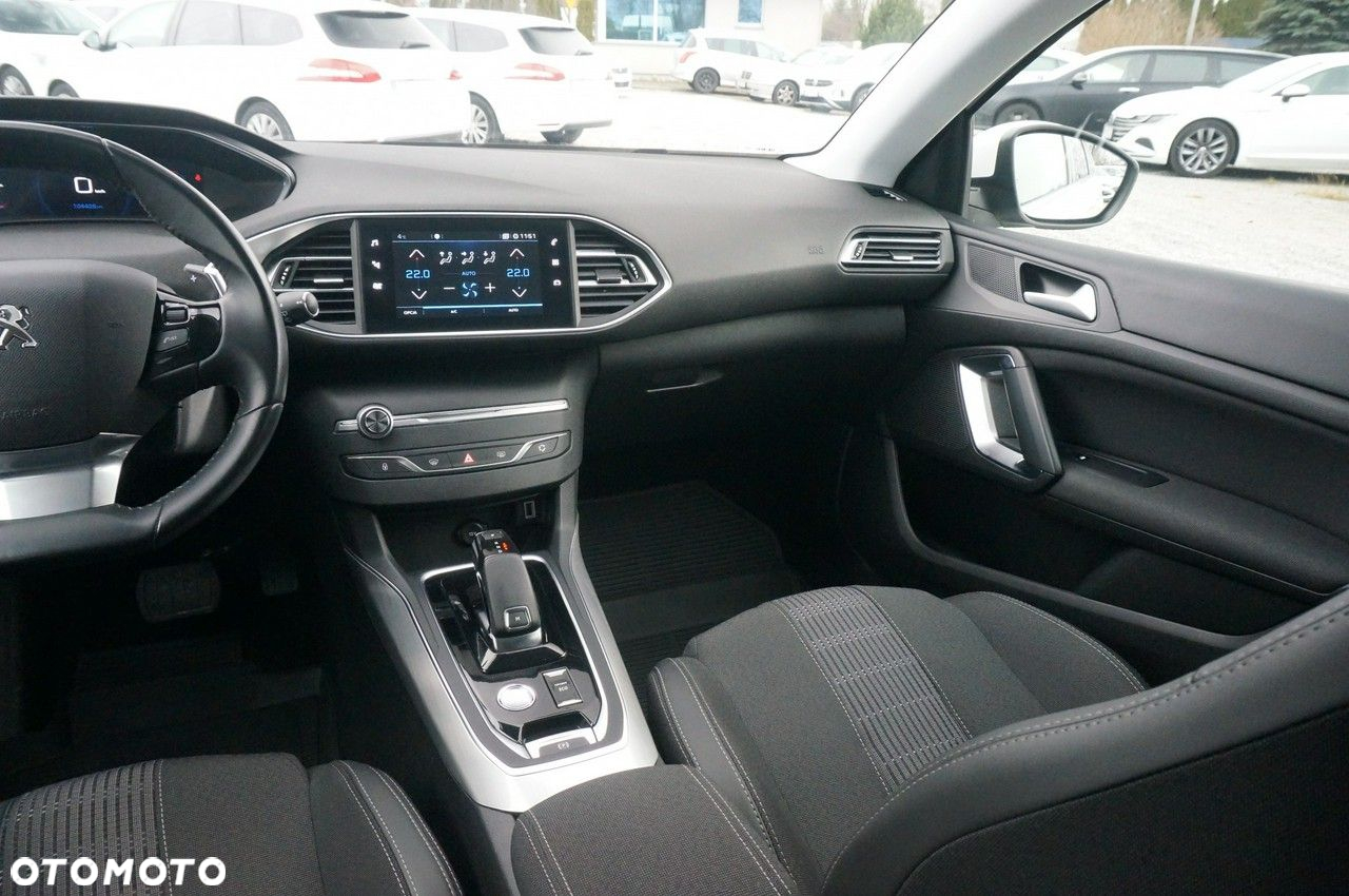Peugeot 308 1.5 BlueHDi Allure Pack S&S EAT8 - 16