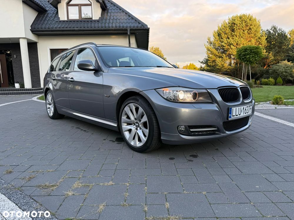 BMW Seria 3 320i - 2