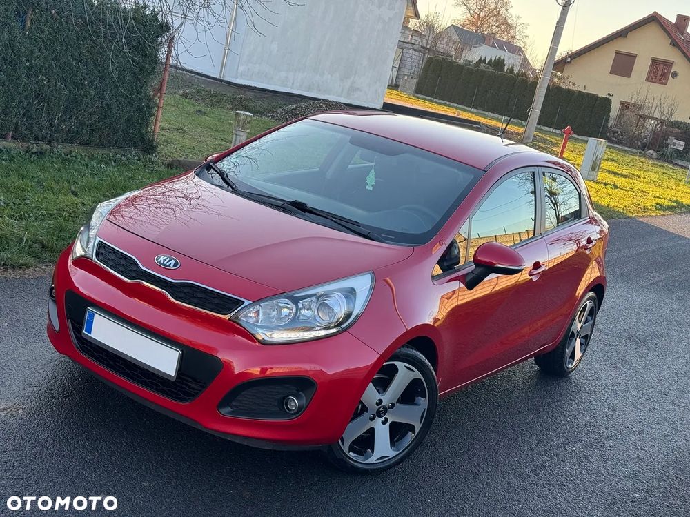 Kia Rio - 12