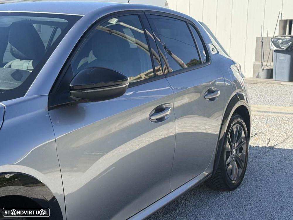 Peugeot e-208 50 kWh Allure - 17