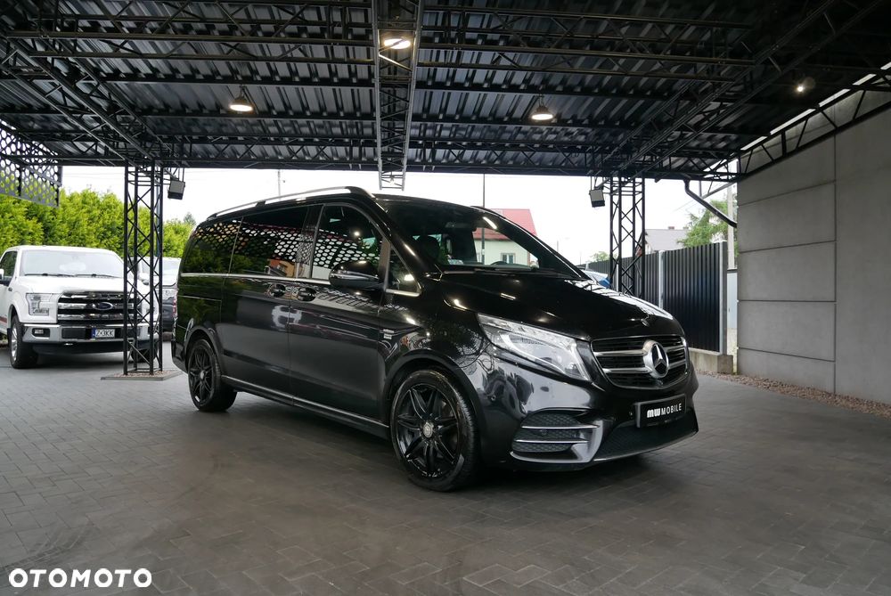Mercedes-Benz Klasa V - 2