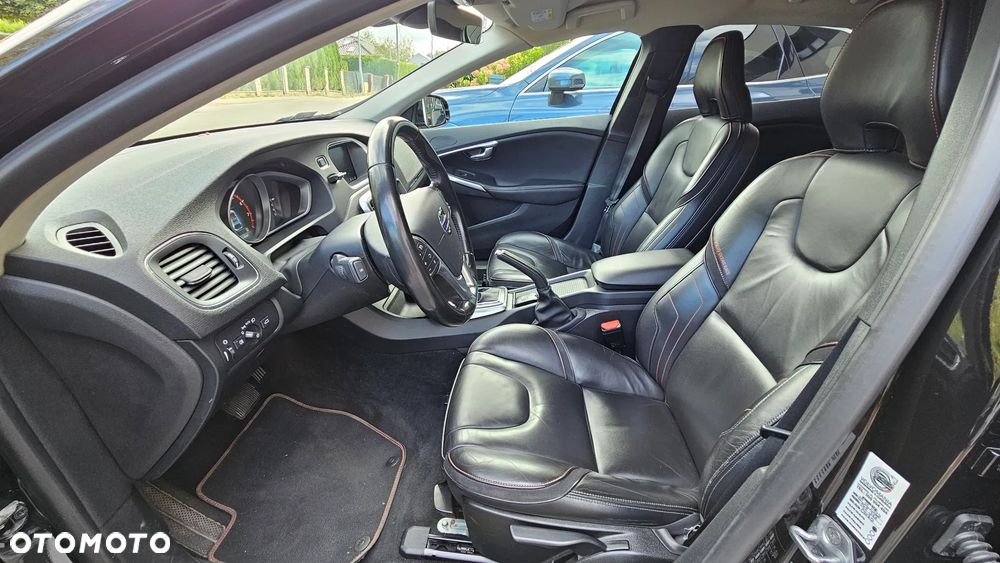 Volvo V40 Cross Country T4 AWD Drive-E Ocean Race - 8