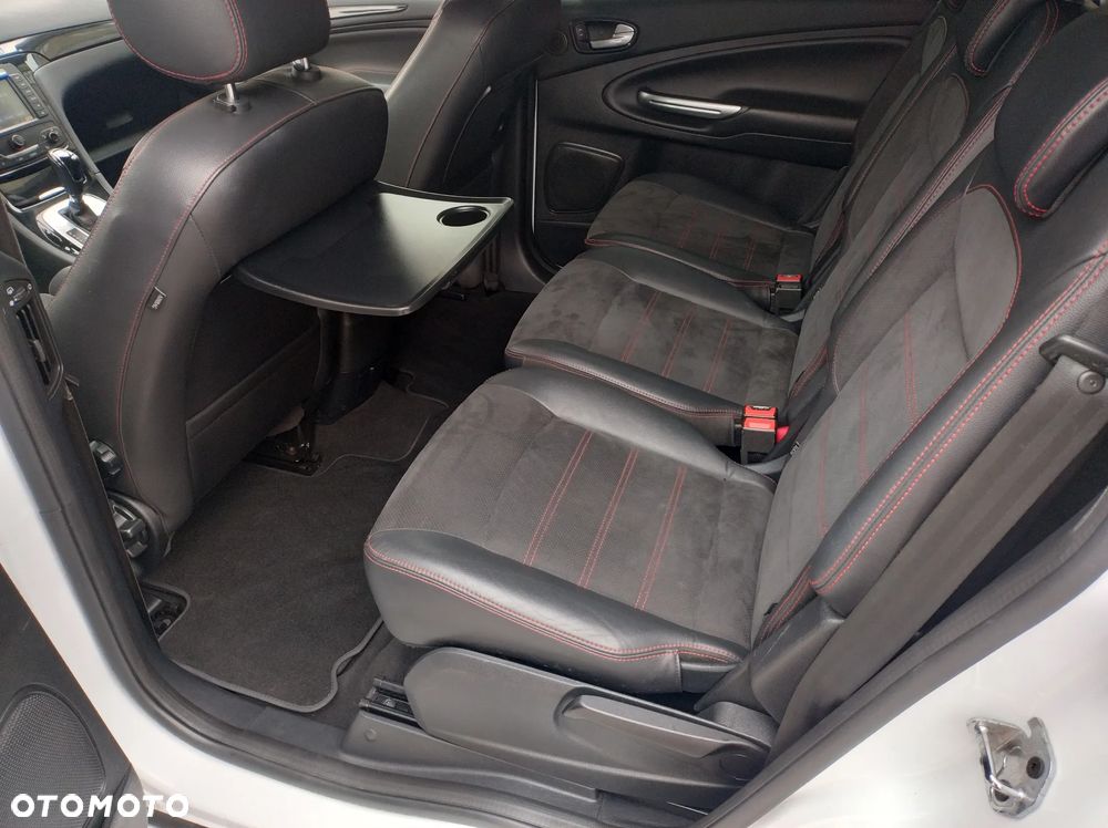 Ford S-Max 2.0 TDCi DPF Titanium X - 17