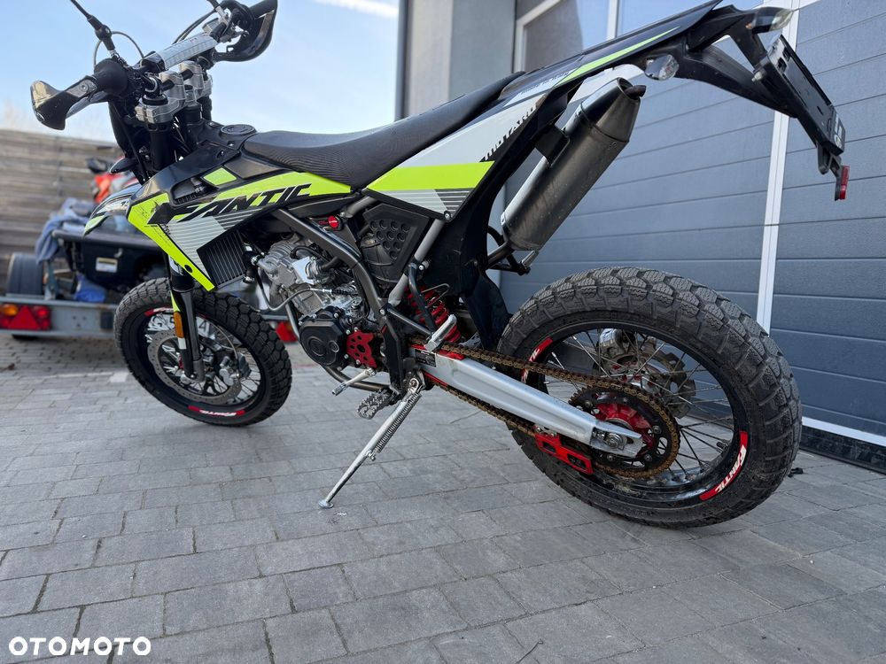 Honda CB - 8
