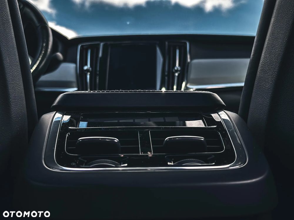 Volvo S90 D5 AWD R-Design - 19