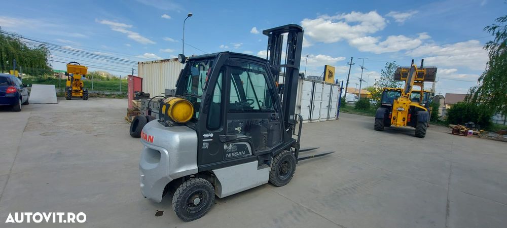 Nissan UD02A25PQ - 4