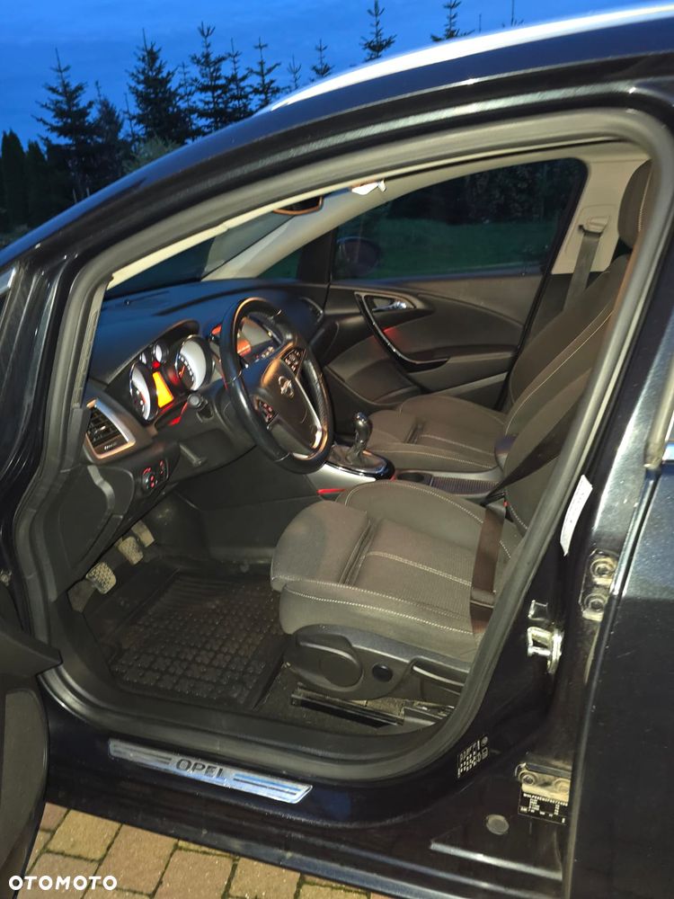 Opel Astra 2.0 CDTI DPF SportsTourer Edition - 8