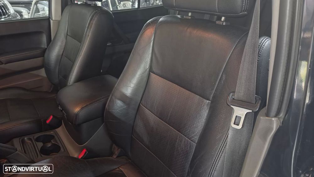 Mitsubishi Pajero 3.2 DI-D GLS ABS+TA Lg - 31