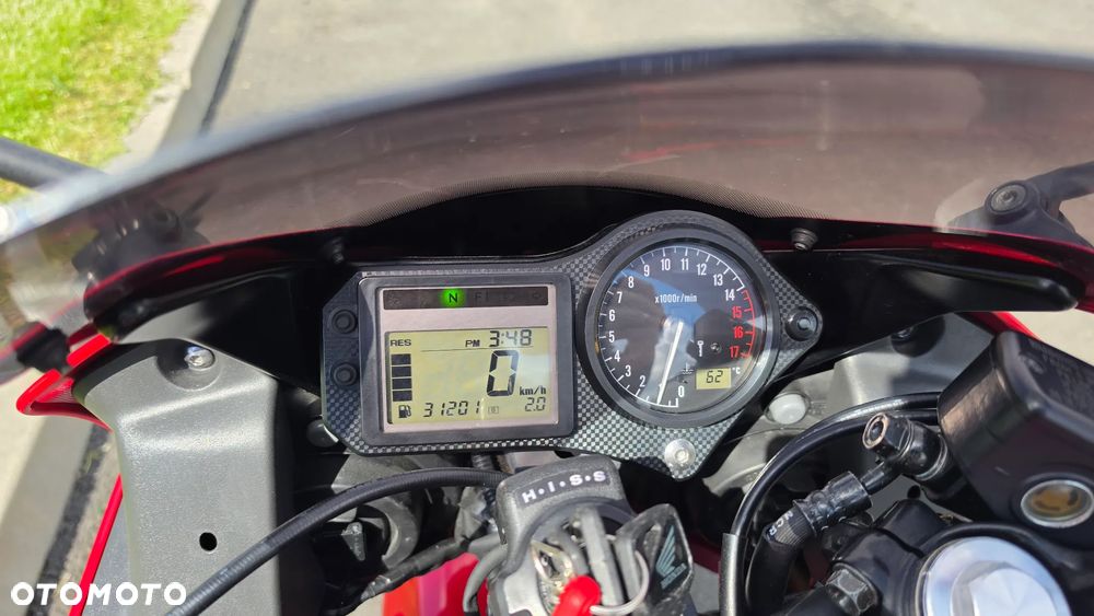 Honda CBR - 11