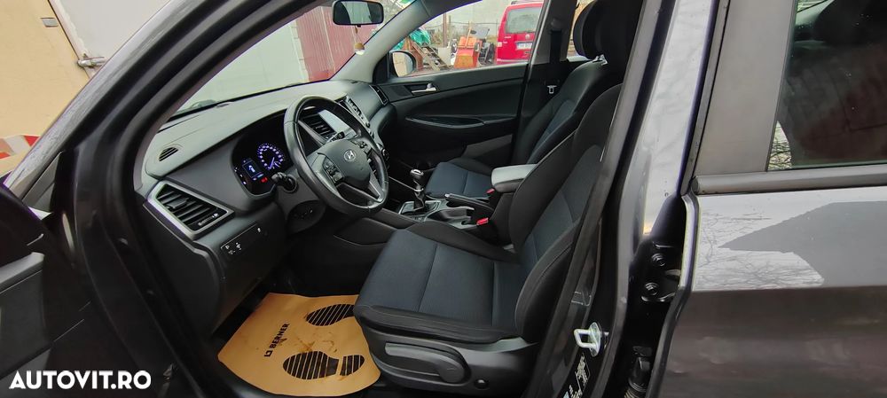 Hyundai Tucson blue 1.6 GDi 2WD Navi - 8