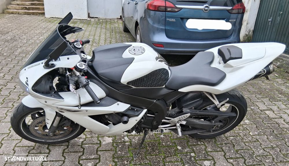 Yamaha YZF - 3