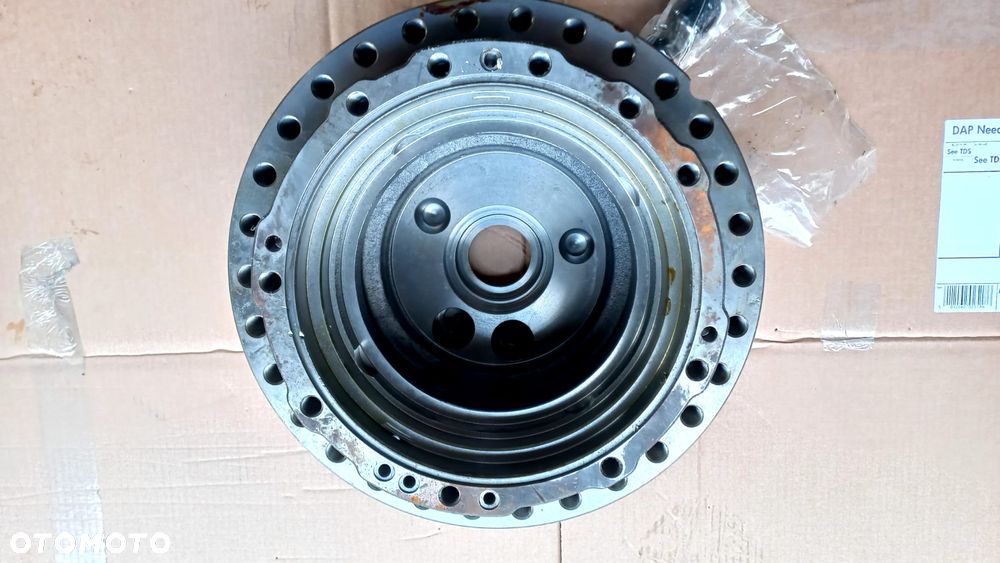 kołnierz silnika hydraulicznego   lz013140 l15b006235 case cx210d lc - 9