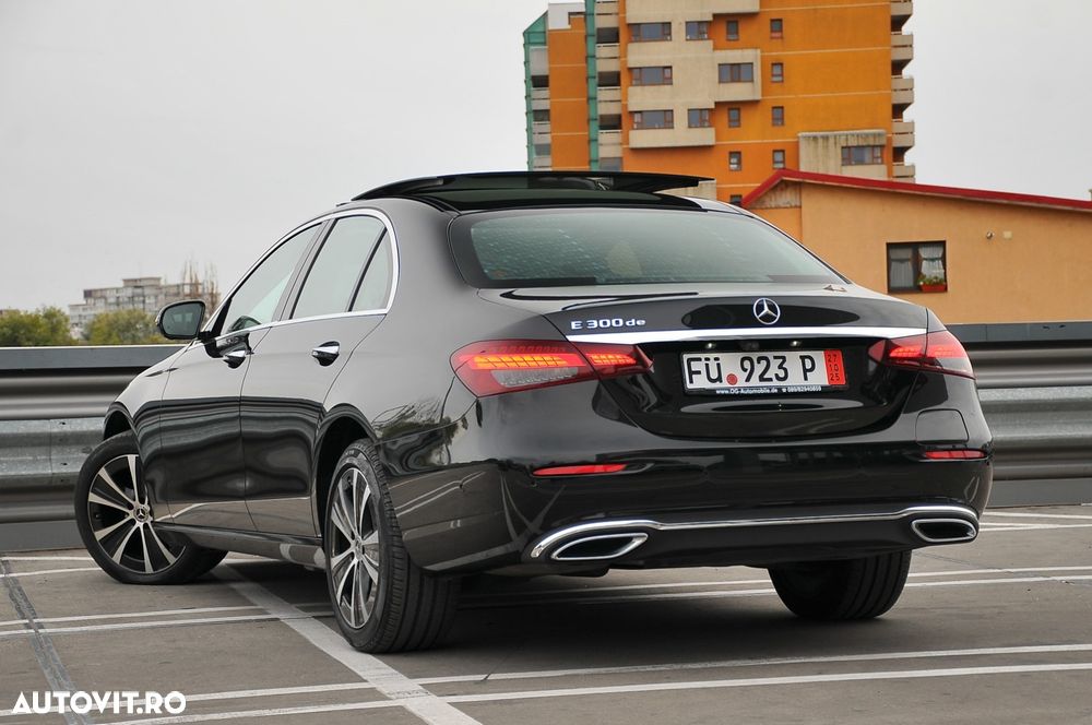 Mercedes-Benz E 300 de 4Matic 9G-TRONIC Night Edition - 23