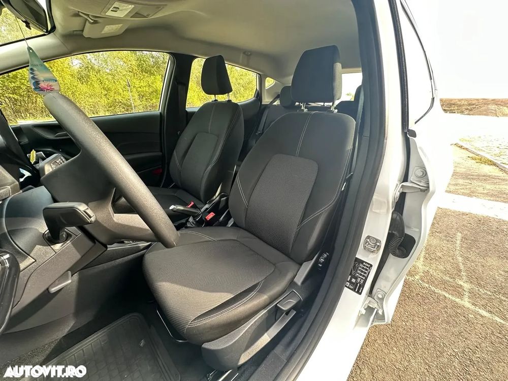 Ford Fiesta 1.1 Trend Connected - 16