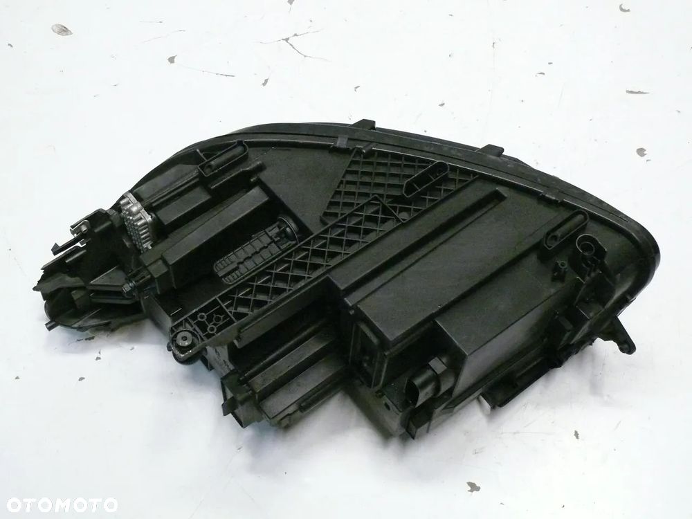 LAMPA PRZEDNIA PRAWA VOLKSWAGEN TIGUAN II 2021 2024 LIFT LED - 4