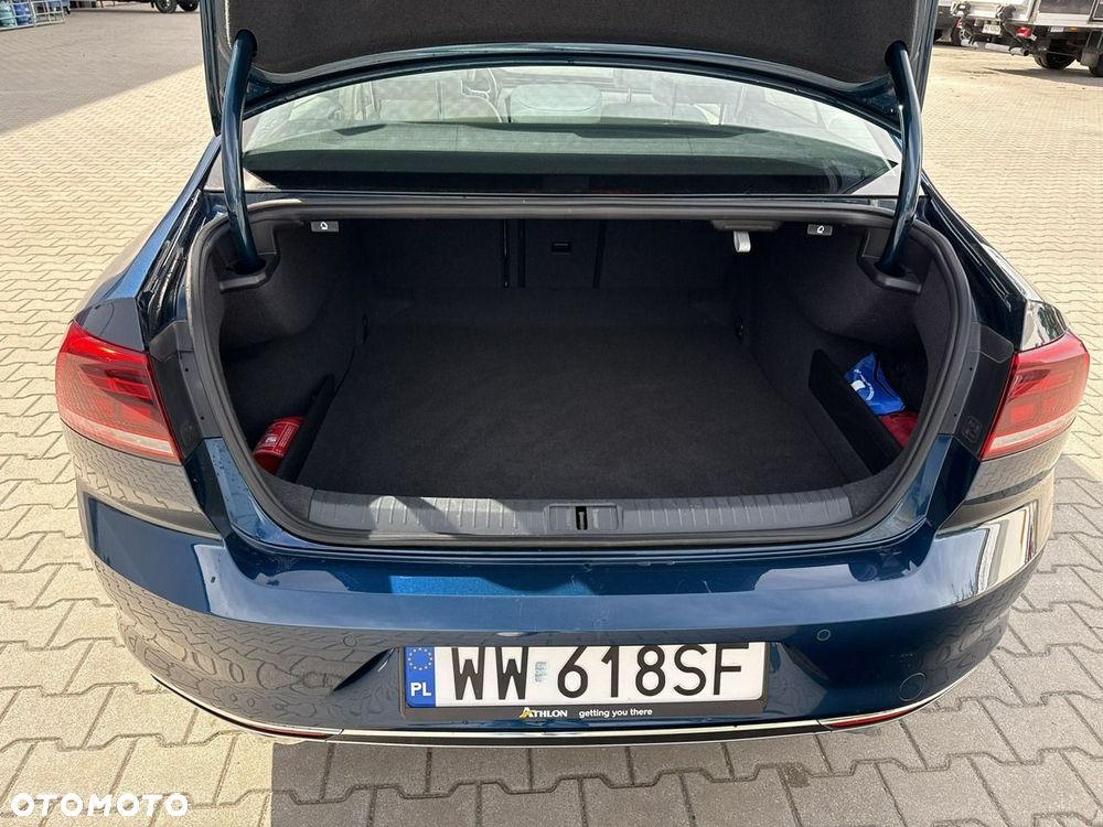 Volkswagen Passat 2.0 TSI Elegance DSG - 16