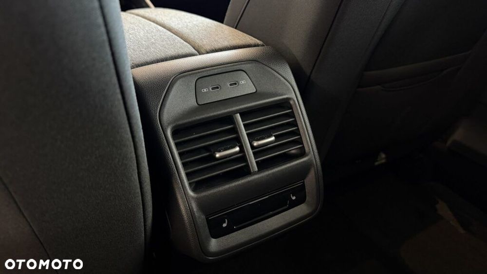 Skoda Superb 2.0 TDI SCR Drive DSG - 27