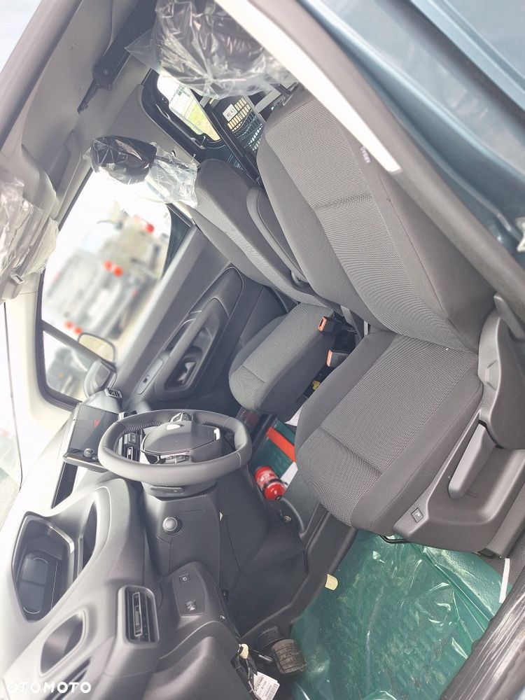 Peugeot Partner załogowy - 18