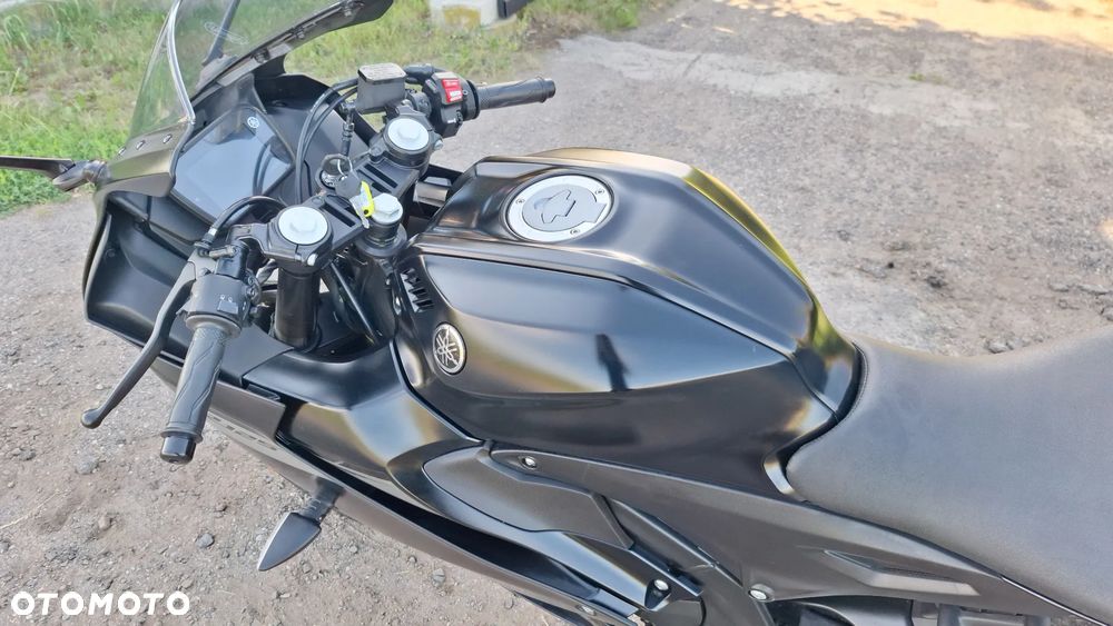 Yamaha YZF - 14