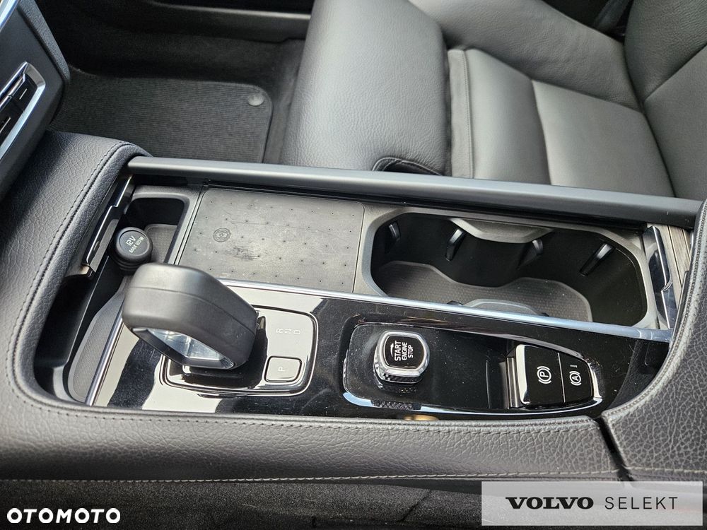 Volvo V90 Cross Country - 20