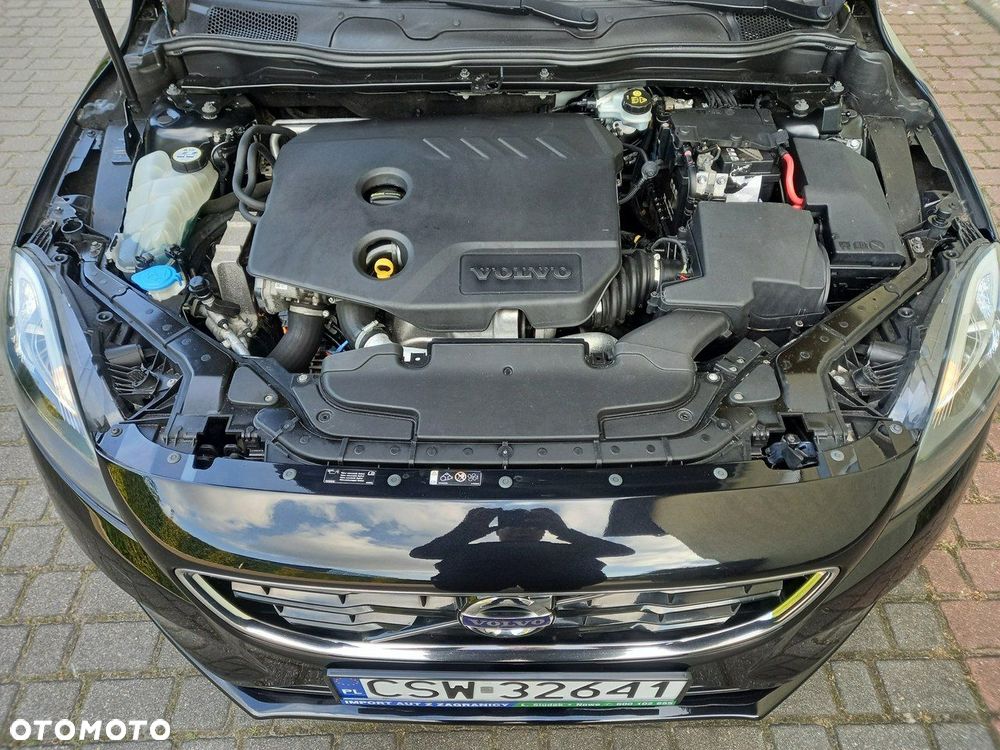 Volvo V40 D2 Kinetic - 16