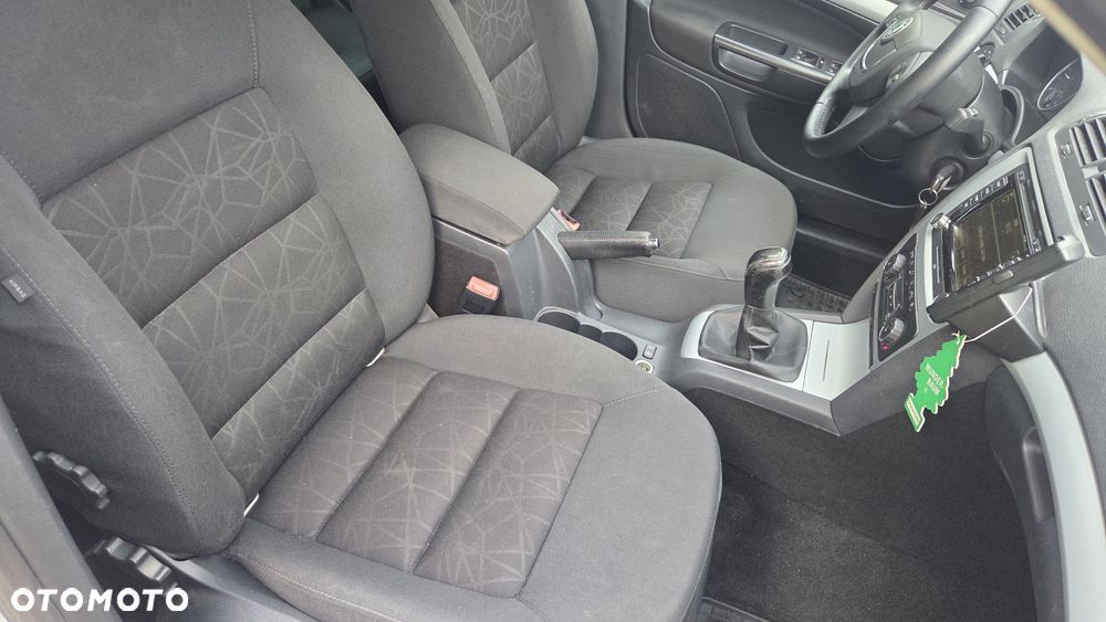 Skoda Octavia 1.6 TDI Family Plus - 24