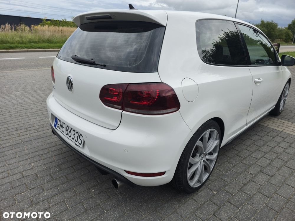 Volkswagen Golf - 4