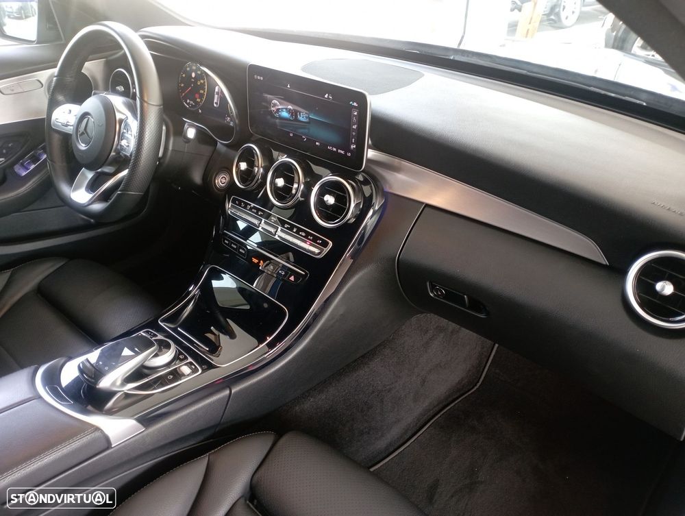 Mercedes-Benz C 300 de AMG Line - 21