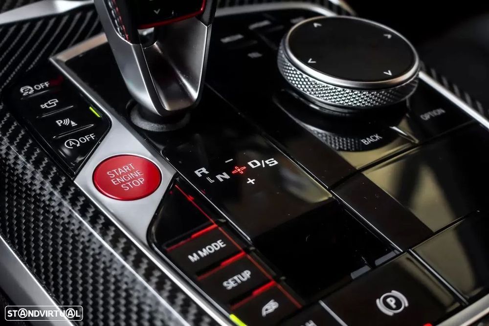 BMW M3 Competition xDrive - 24