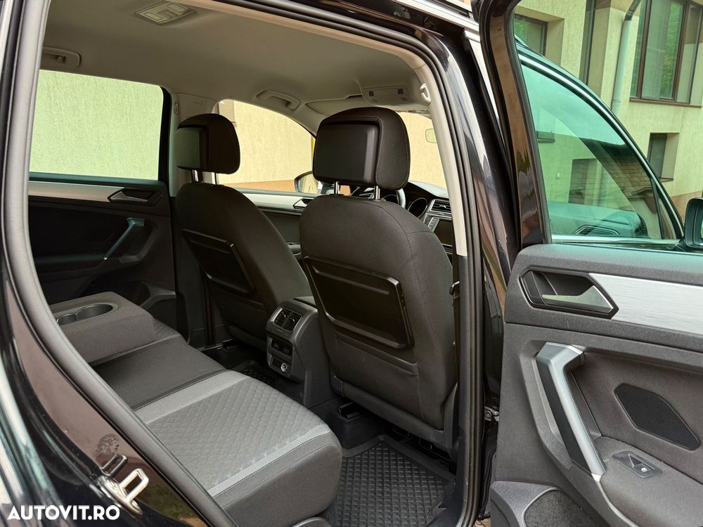 Volkswagen Tiguan - 24