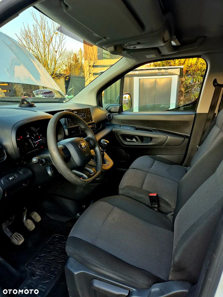 Toyota Proace City - 7