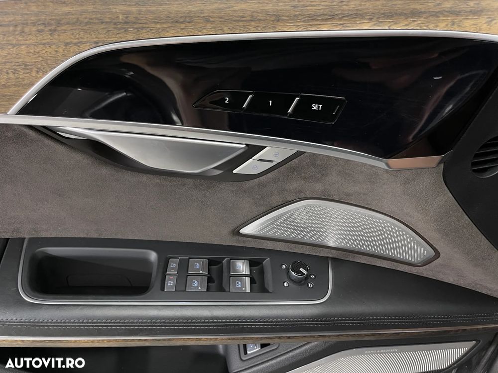 Audi A8 - 33