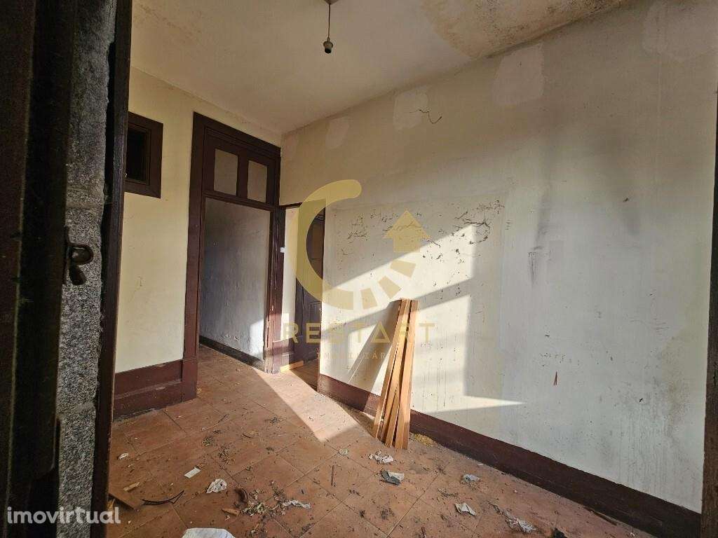 Moradia Térrea para Recuperar em Vilar do Paraíso – Vila Nova de Gaia - Grande imagem: 5/27