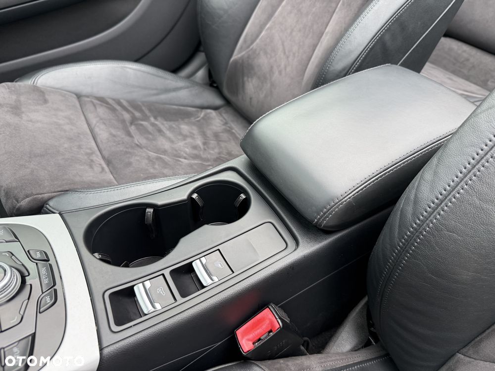 Audi A5 Cabrio 2.0 TDI DPF (clean diesel) quattro - 31