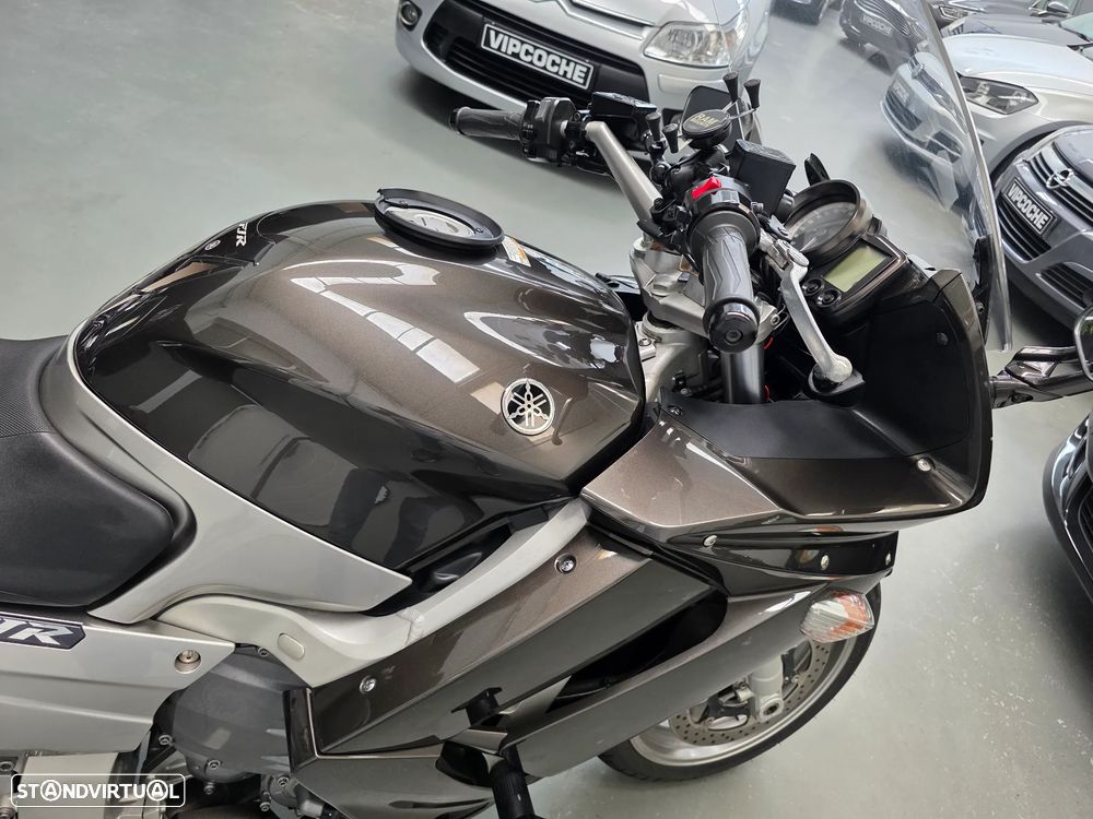 Yamaha FJR SPORT - 35