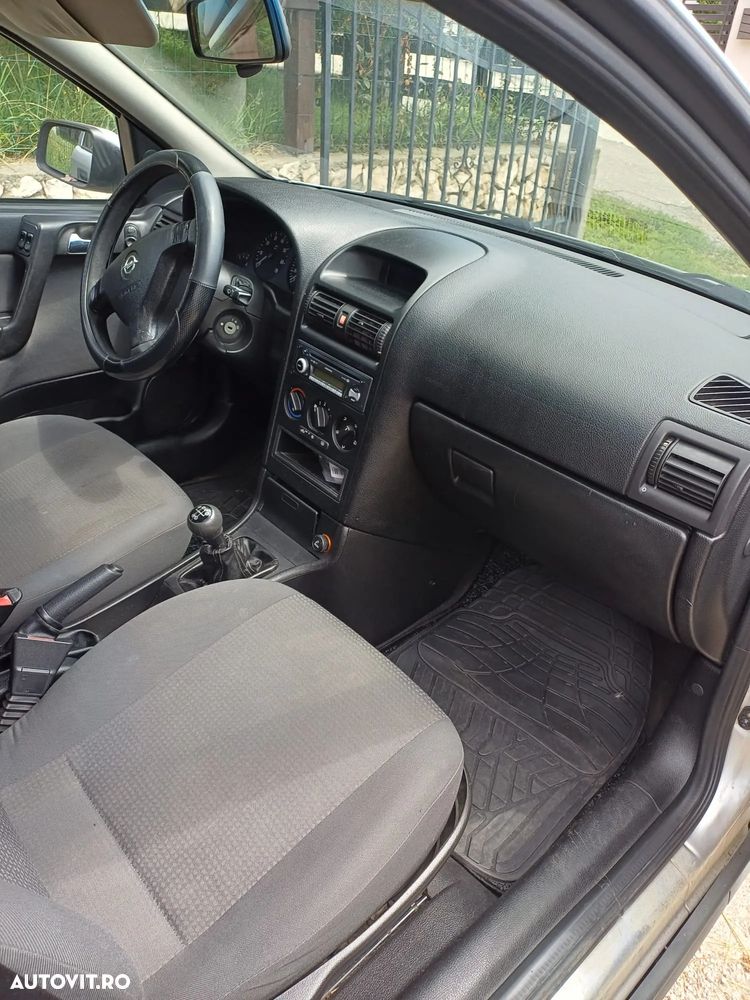 Opel Astra 1.4i Enjoy - 4