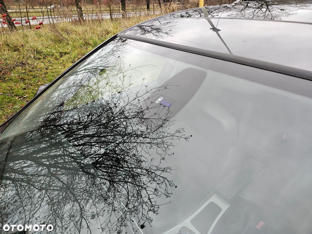 BMW Seria 3 320i - 33