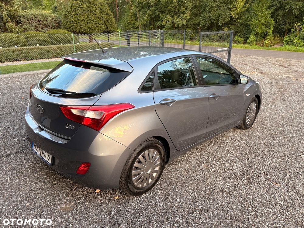 Hyundai i30 1.4 Premium - 6