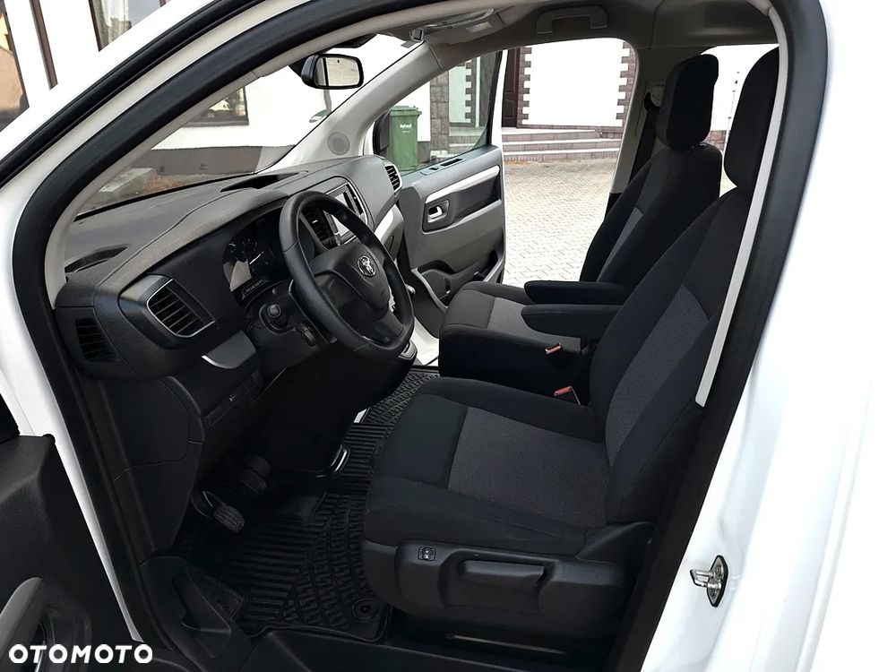 Toyota Proace Verso 2.0 D4-D Medium Family - 23