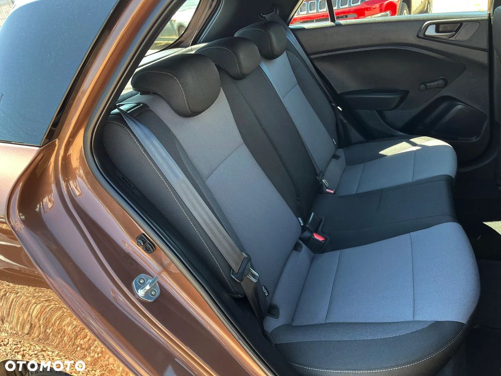 Hyundai i20 - 27